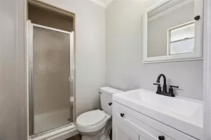 27544 Lisa Dr, Tavares, FL 32778 - Photo 19