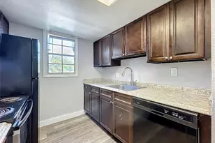 2765 L B McLeod Rd, Orlando, FL 32805 - Photo 5