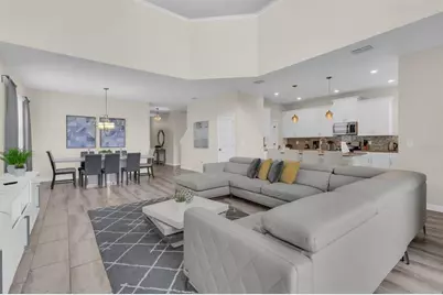 4733 Kings Castle Circle, Kissimmee, FL 34746 - Photo 3