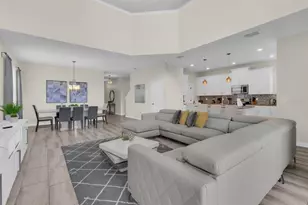4733 Kings Castle Cir, Kissimmee, FL 34746 - Photo 3