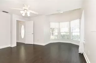 933 Lake Elsie Dr, Tavares, FL 32778 - Photo 15