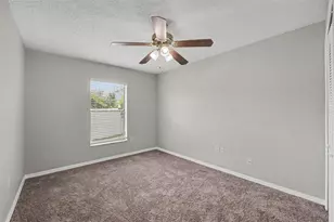 32 York Ct, Kissimmee, FL 34758 - Photo 9