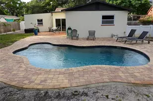 7800 Country Club Rd N, Saint Petersburg, FL 33710 - Photo 21