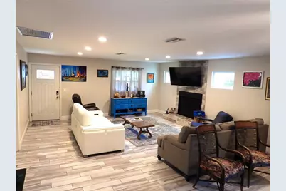 7800 Country Club Road N, Saint Petersburg, FL 33710 - Photo 3