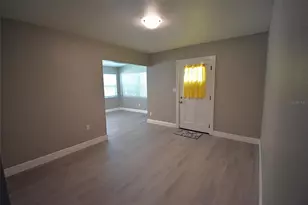 4027 7th St S, Saint Petersburg, FL 33705 - Photo 5
