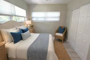 4027 7th St S, Saint Petersburg, FL 33705 - Photo 15