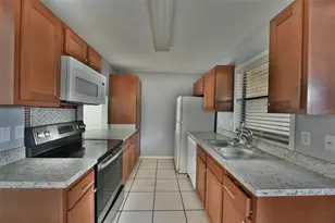 1621 Sandy Point Square, Orlando, FL 32807 - Photo 27