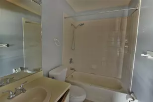 1621 Sandy Point Square, Orlando, FL 32807 - Photo 25
