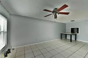 1621 Sandy Point Square, Orlando, FL 32807 - Photo 19