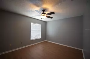 1621 Sandy Point Square, Orlando, FL 32807 - Photo 5
