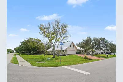 1612 20th Avenue W, Palmetto, FL 34221 - Photo 3