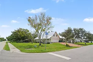 1612 20th Ave W, Palmetto, FL 34221 - Photo 3