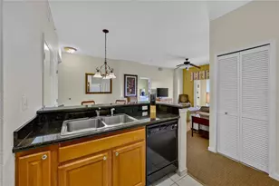 8101 Resort Village Dr, Orlando, FL 32821 - Photo 17