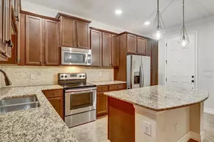 9986 Eagle Creek Center Blvd, Orlando, FL 32832 - Photo 7