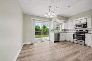 117 Snapdragon Ct, Kissimmee, FL 34743 - Photo 5