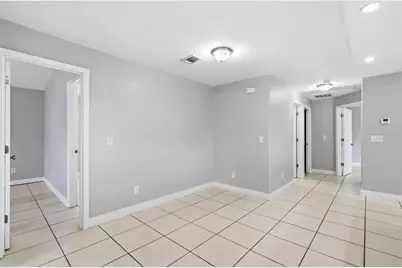 3001 N 52nd Street, Tampa, FL 33619 - Photo 11