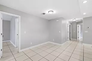 3001 N 52nd St, Tampa, FL 33619 - Photo 11