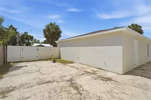 3001 N 52nd St, Tampa, FL 33619 - Photo 31