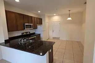 2372 Seven Oaks Dr, Saint Cloud, FL 34772 - Photo 5