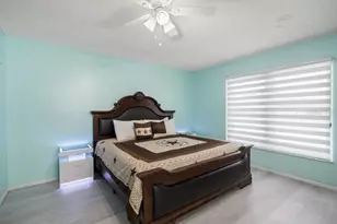 1012 Karen Ridge Ct, Kissimmee, FL 34747 - Photo 9