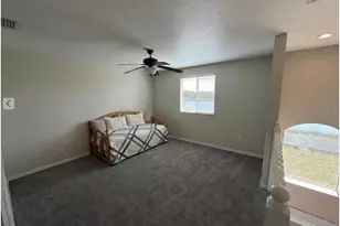 8103 Tar Hollow Dr, Gibsonton, FL 33534 - Photo 9