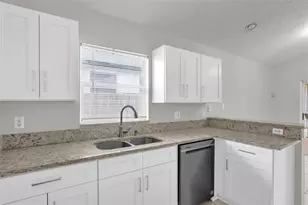 1930 Aquarius Ct, Oviedo, FL 32766 - Photo 11