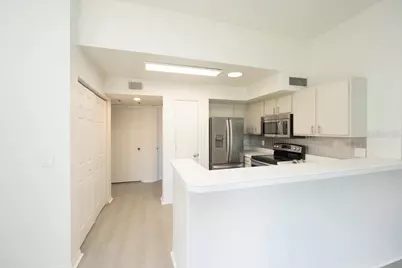 7230 Westpointe Boulevard #1233, Orlando, FL 32835 - Photo 11
