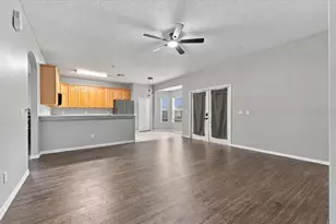 10003 Autumn Creek Ln, Orlando, FL 32832 - Photo 5