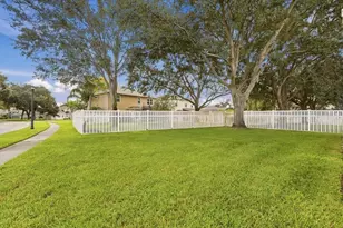 10003 Autumn Creek Ln, Orlando, FL 32832 - Photo 19