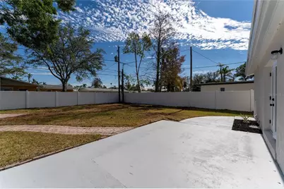 4401 Shore Acres Boulevard NE, Saint Petersburg, FL 33703 - Photo 33