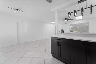 4401 Shore Acres Boulevard NE, Saint Petersburg, FL 33703 - Photo 15