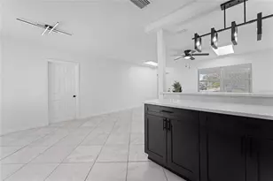 4401 Shore Acres Blvd NE, Saint Petersburg, FL 33703 - Photo 15