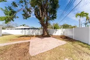 4401 Shore Acres Blvd NE, Saint Petersburg, FL 33703 - Photo 35