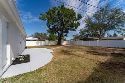 4401 Shore Acres Boulevard NE, Saint Petersburg, FL 33703 - Photo 37
