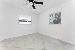 4401 Shore Acres Blvd NE, Saint Petersburg, FL 33703 - Photo 23