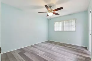 402 Valencia Cir, Oviedo, FL 32765 - Photo 33