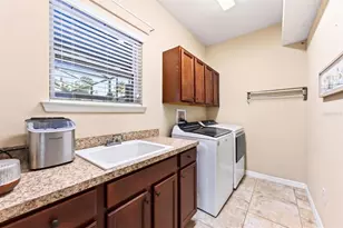 3135 Amalfi Dr, Orlando, FL 32820 - Photo 37