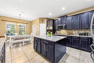 3135 Amalfi Dr, Orlando, FL 32820 - Photo 11