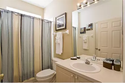 8010 King Palm Circle, Kissimmee, FL 34747 - Photo 13