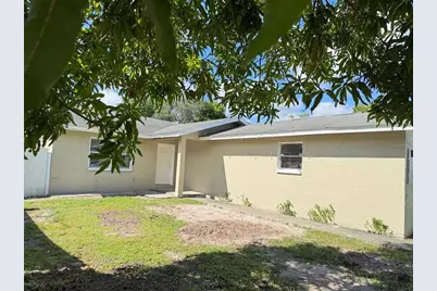 3218 68th Avenue N, Saint Petersburg, FL 33702 - Photo 3