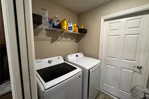1391 Mountain Flowers Ln, Davenport, FL 33837 - Photo 11