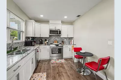 315 Amador Circle, Orlando, FL 32810 - Photo 7
