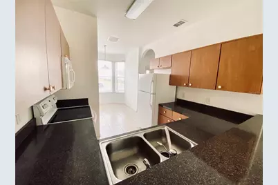 1194 S Beach Circle, Kissimmee, FL 34746 - Photo 9