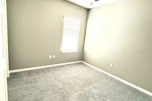 35006 Long Island Ct, Zephyrhills, FL 33541 - Photo 21