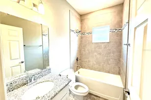35006 Long Island Ct, Zephyrhills, FL 33541 - Photo 17