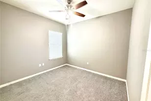 35006 Long Island Ct, Zephyrhills, FL 33541 - Photo 15