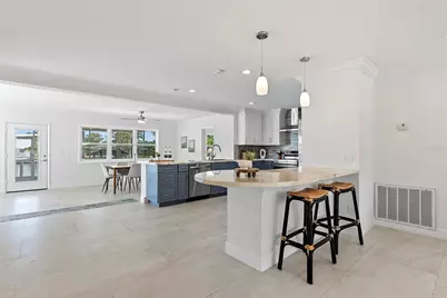 805 Leisey Circle, Ruskin, FL 33570 - Photo 11