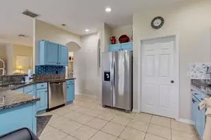 8519 La Isla Dr, Kissimmee, FL 34747 - Photo 11
