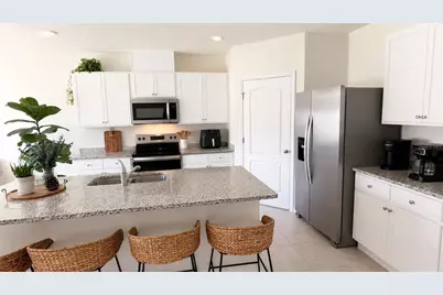 654 Park Place Blvd, Davenport, FL 33837 - Photo 7