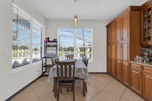 815 Bella Vida Blvd, Orlando, FL 32828 - Photo 9